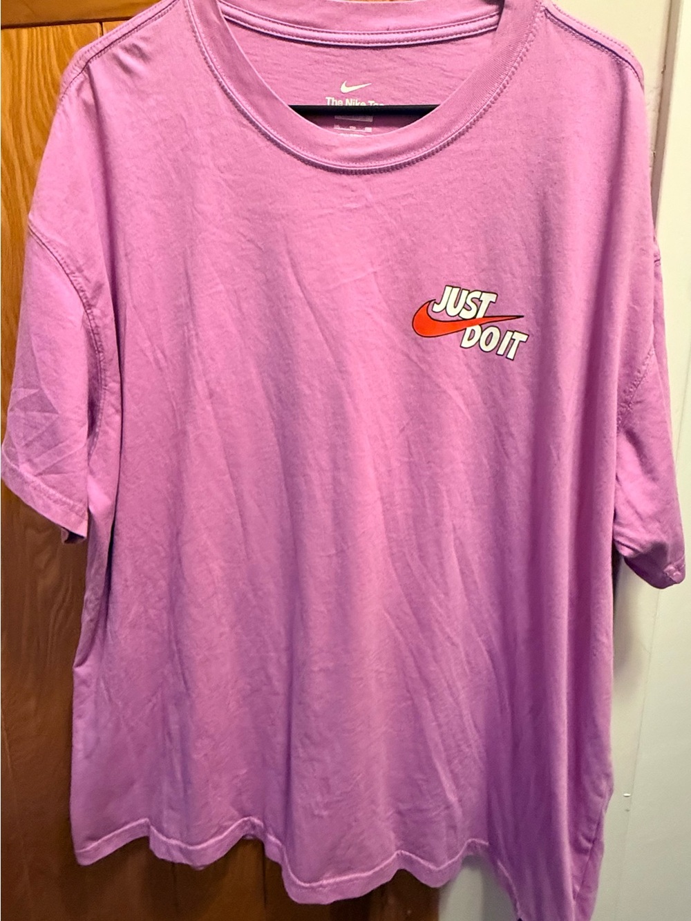 Nike Max90 Men’s Basketball Pink T-Shirt
